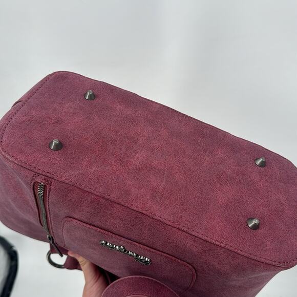 NWOT Wrangler Concealed Carry Embroidered Floral Fringe Handbag - Picture 6 of 9